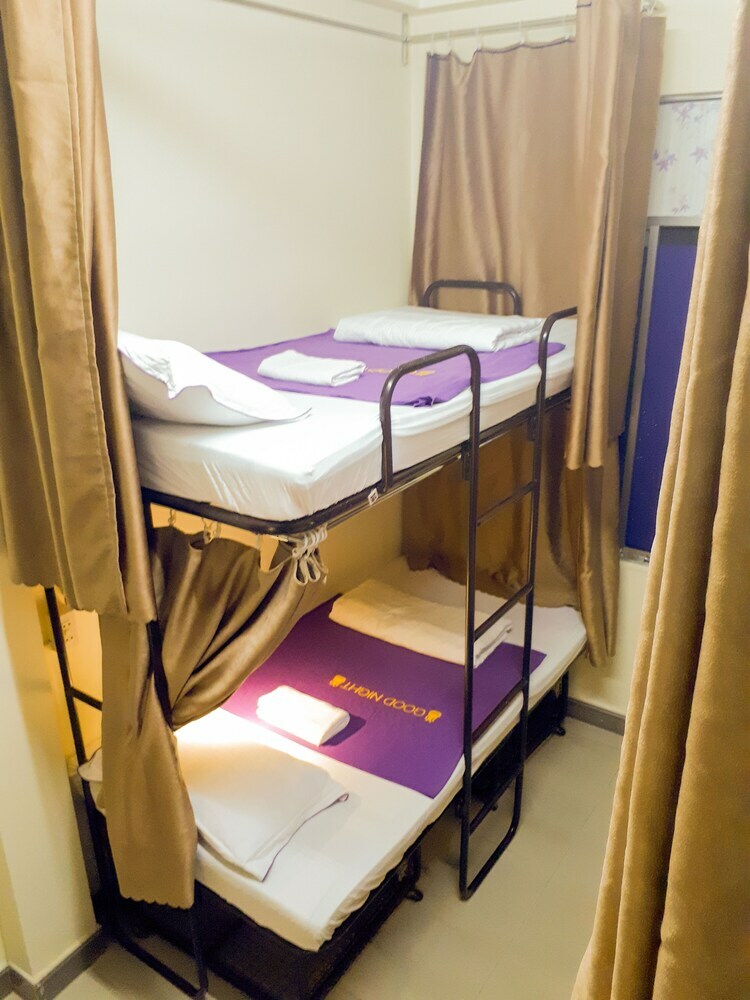 Hostal Backpack Abode Hostel