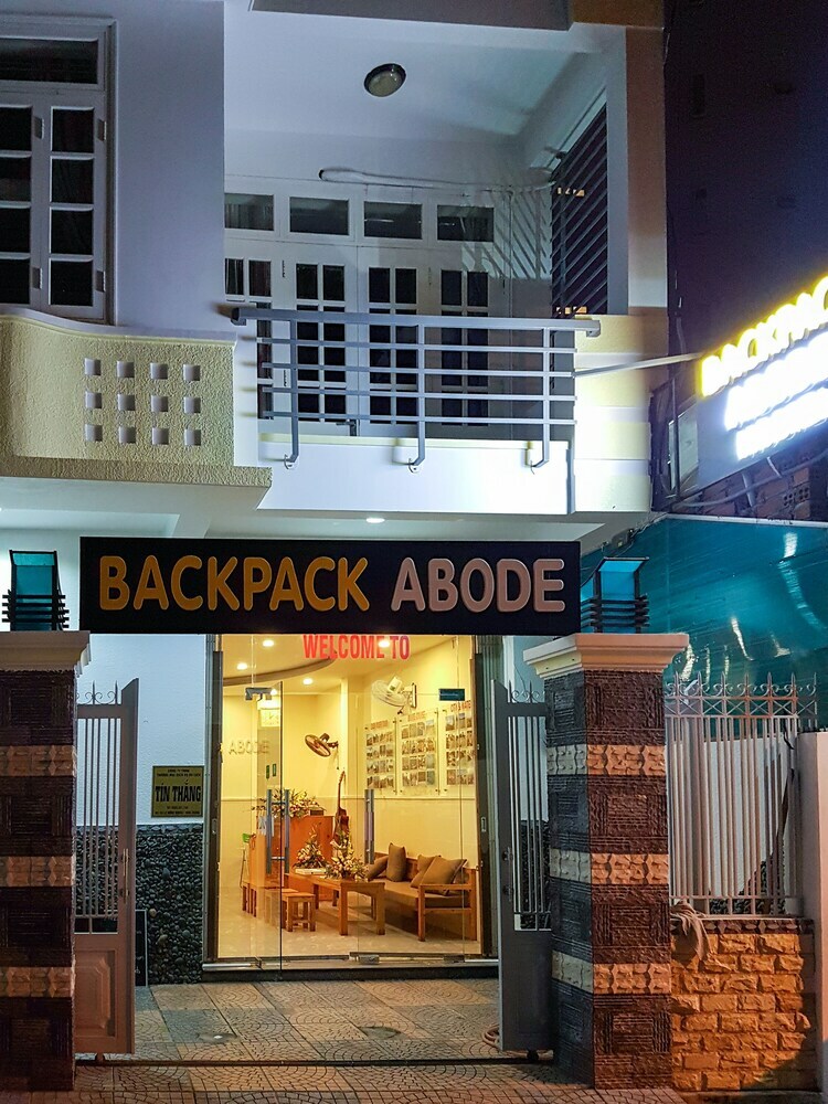 Hostal Backpack Abode Hostel