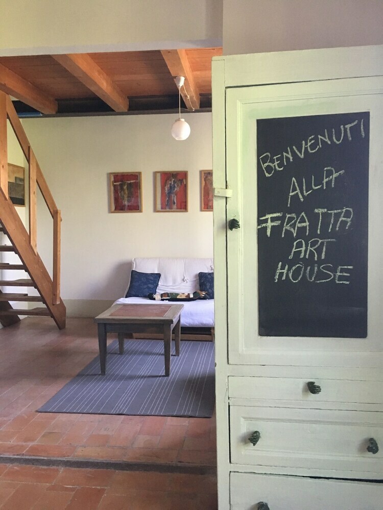 Agroturismo La Fratta Art - House