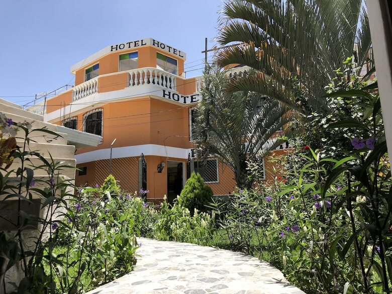 Hotel Panajachel Los Angeles