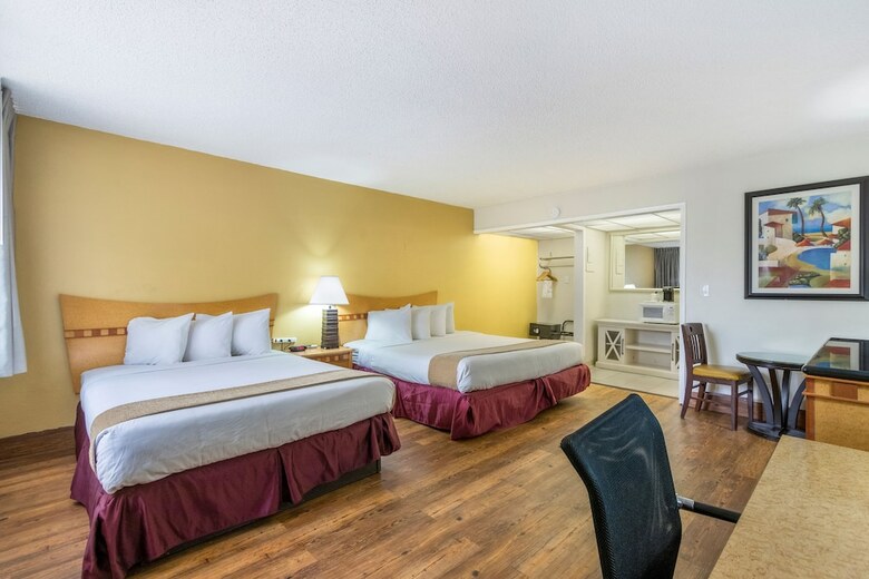 Ocean Reef Hotel