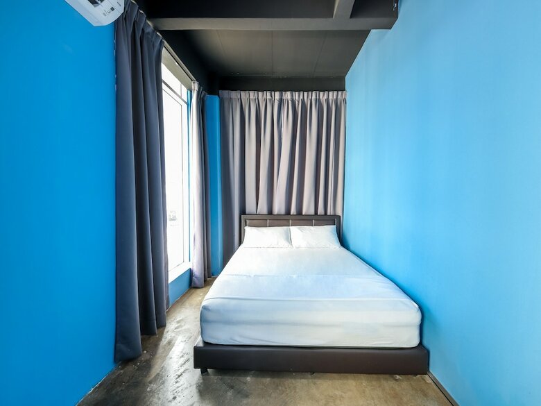 Hostal Spot On 89956 The Blue Malacca