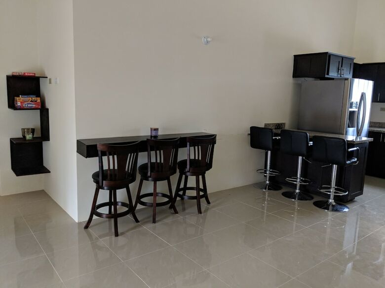 Zade's Vacation Home With Spa Pool & Bbq