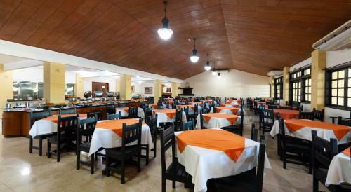 Flamboyant Hotel & Convention