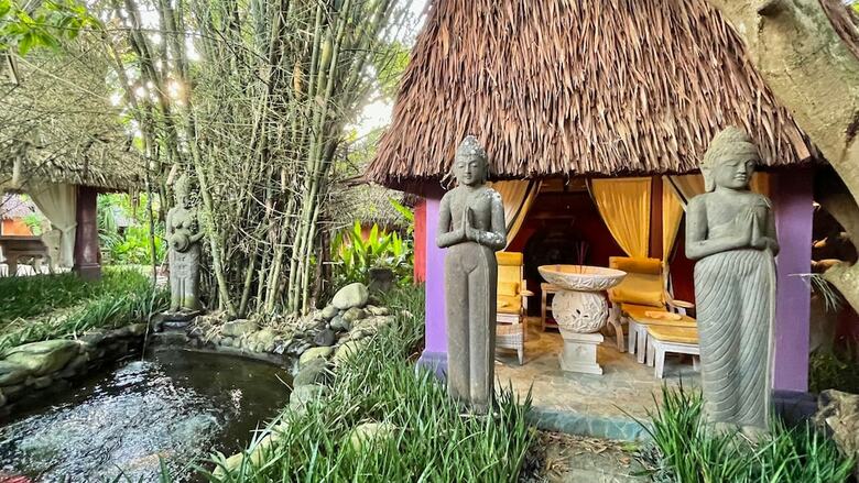 Hotel Coco Grove Beach Resort