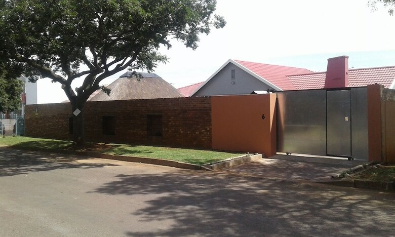 Bed & Breakfast Acacia Guesthouse