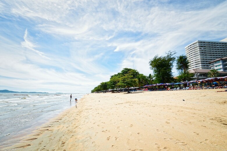 Hotel Jomtien Beach Pool House