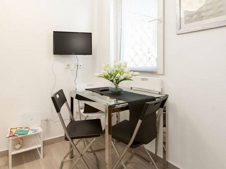 Condotti Apartment