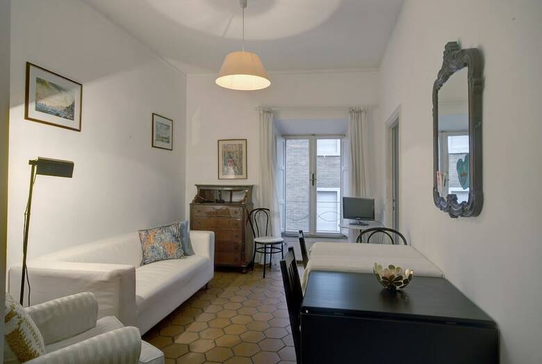 Condotti Apartment