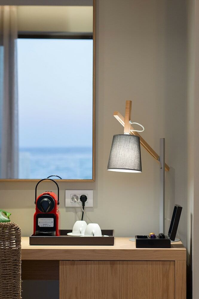 Hotel Ikones Seafront Luxury Suites - Adults Only