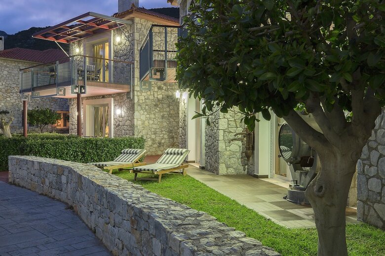 Apartamentos Tyros Boutique Houses