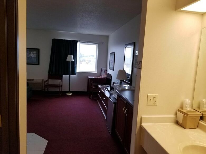 Hotel Bilmar Inn & Suites Dell Rapids