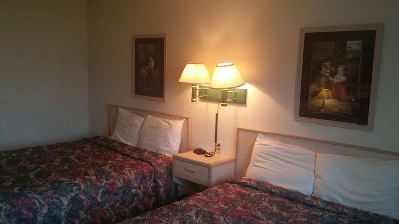 Hotel Bilmar Inn & Suites Dell Rapids