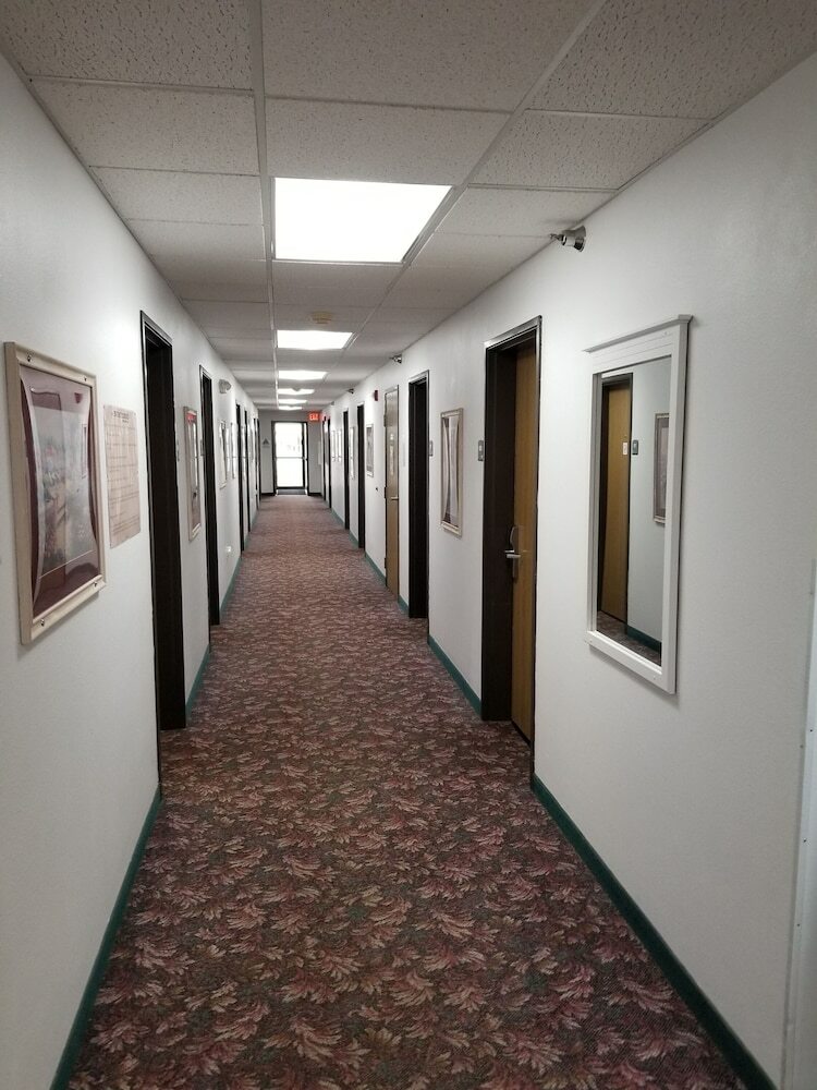 Hotel Bilmar Inn & Suites Dell Rapids