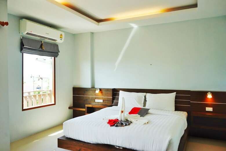 Oyo 866 Lanta Ray Bay Hotel