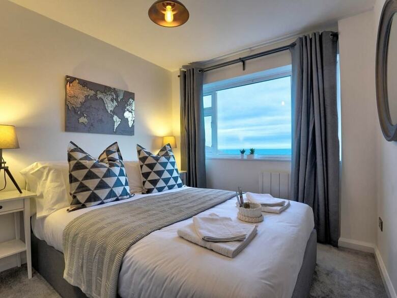 Apartamentos Ariel By The Sea