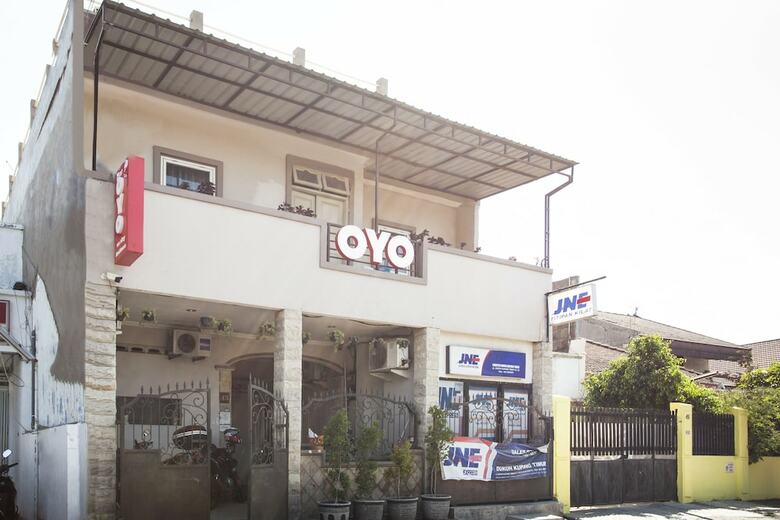 Hostal Oyo 157 We Stay Residence