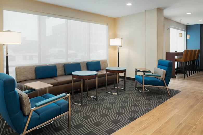 Hotel Towneplace Suites By Marriott Dubuque Downtown