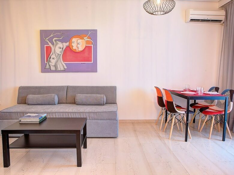 Beautiful Apartment In Glyfada Center