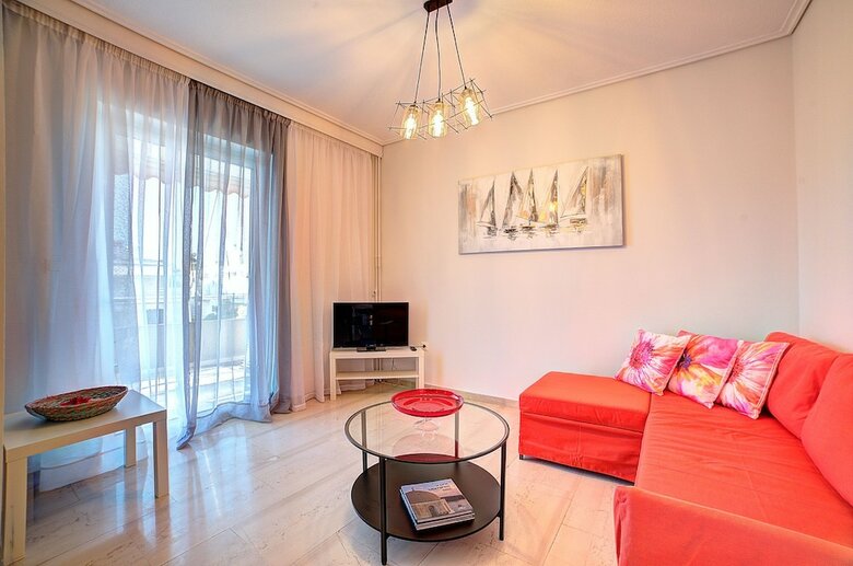 Beautiful Apartment In Glyfada Center