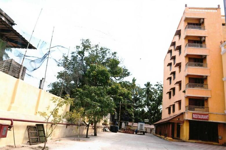 Hotel Stayapart - Soorya Heritage Inn