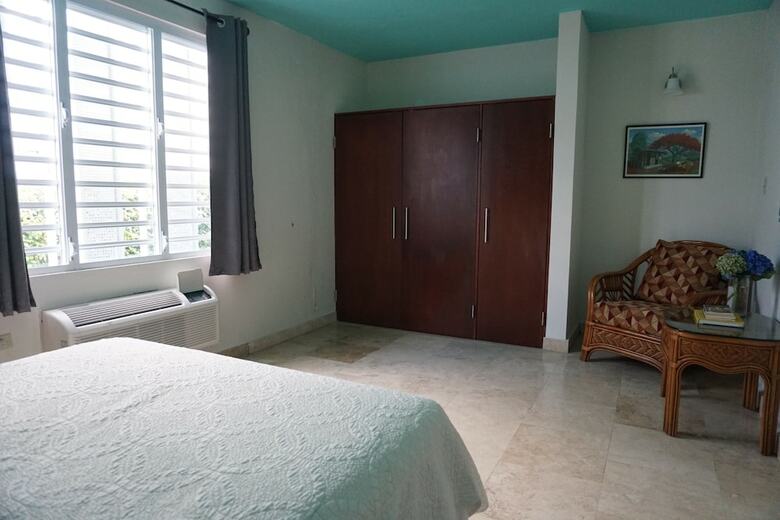 Apartamentos La Esmeralda Pr