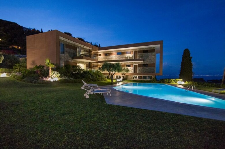 Residencia Isola Bella Infinity Suites
