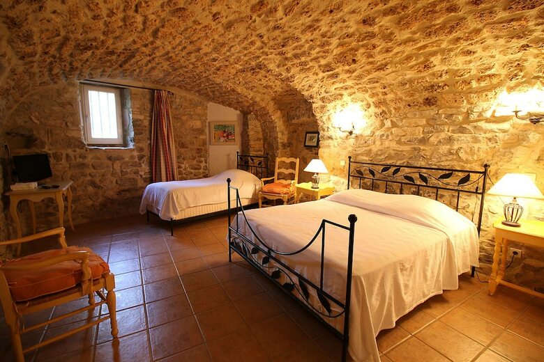 Hotel La Bastide Du Vebron