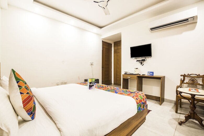 Fabhotel Nstay 32