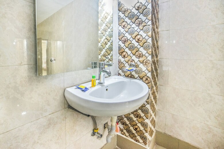 Fabhotel Modesty Le Mount Delhi Airport