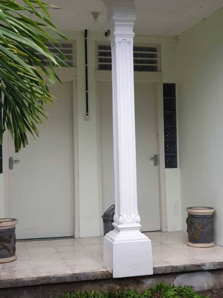 Hotel The Basic Yogyakarta