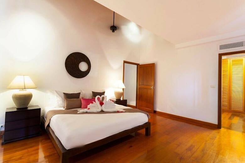 Villa Vichuda Hill By Resava Group