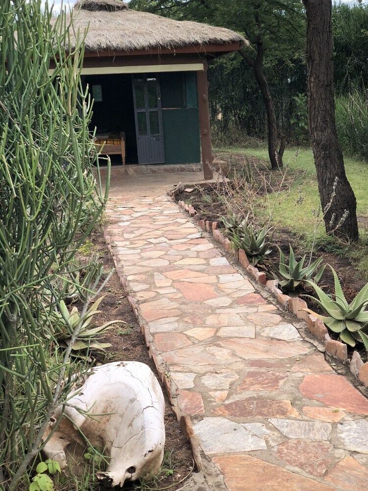 Oldarpoi Mara Camp
