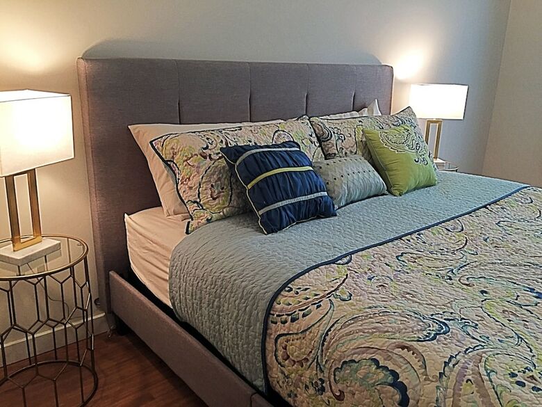 Cityscape I - Sleeps 8