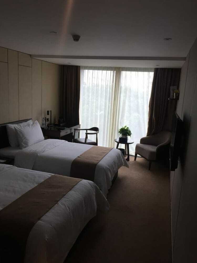 Bbhol Elegant Hotel