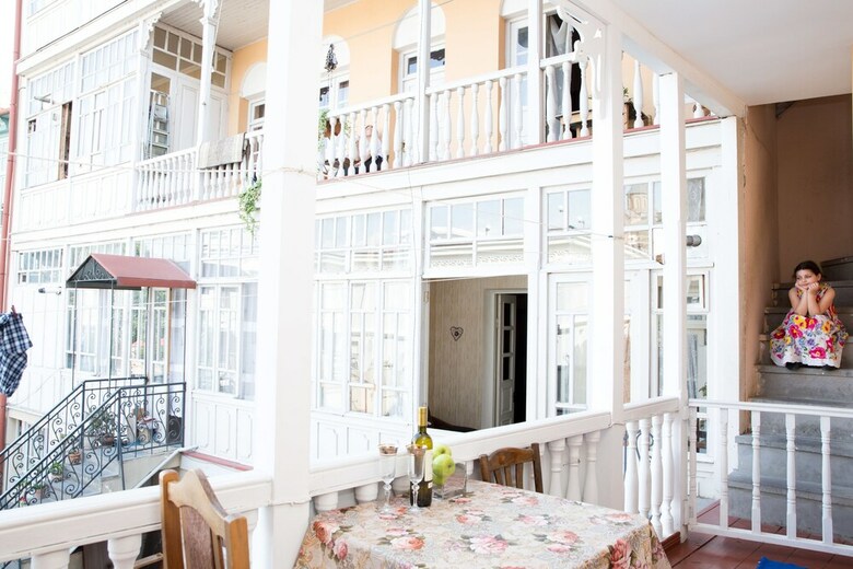 Aparthotel Meidan Suites