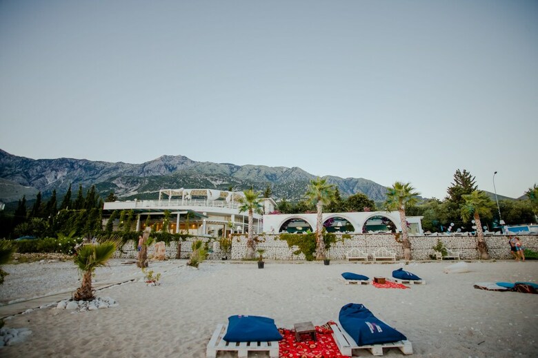 Hotel Drymades Inn Resort