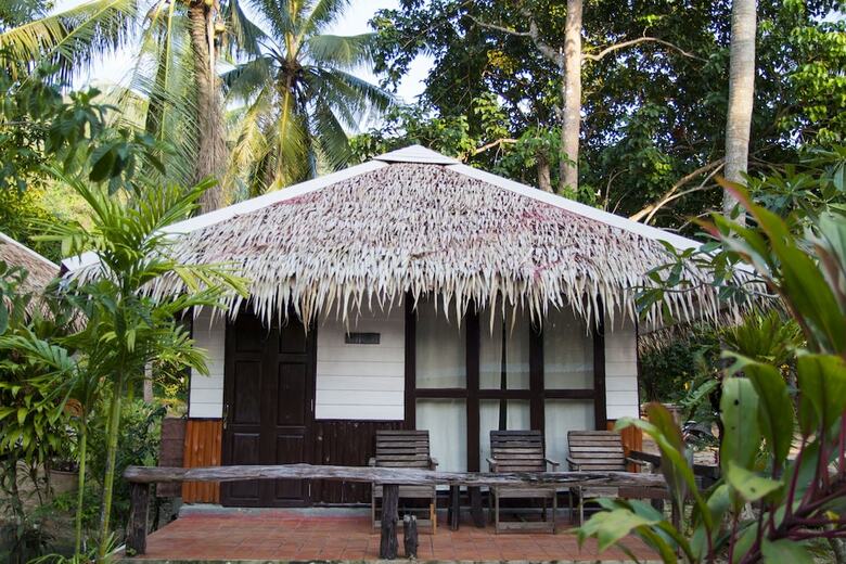Hotel Ban Na Kai Mook Beach