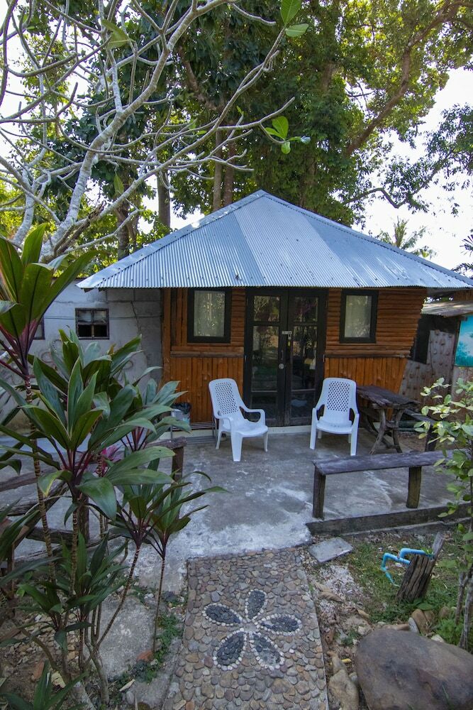 Hotel Ban Na Kai Mook Beach