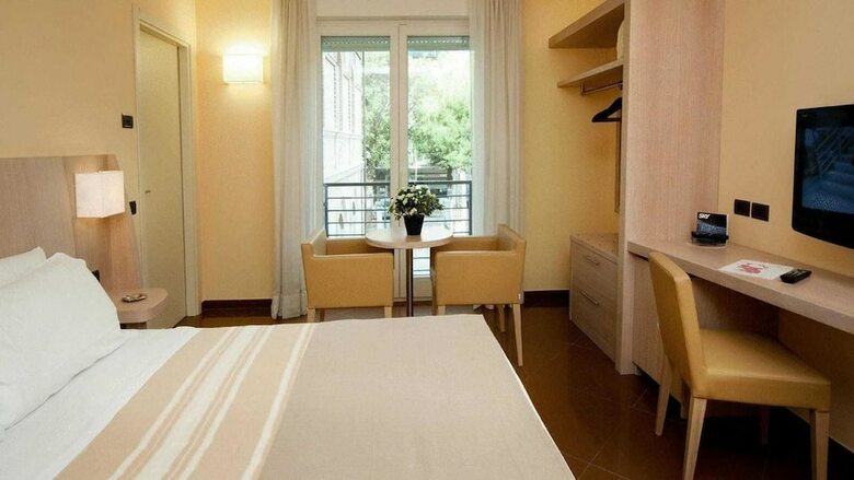 Hotel Chiaraluna