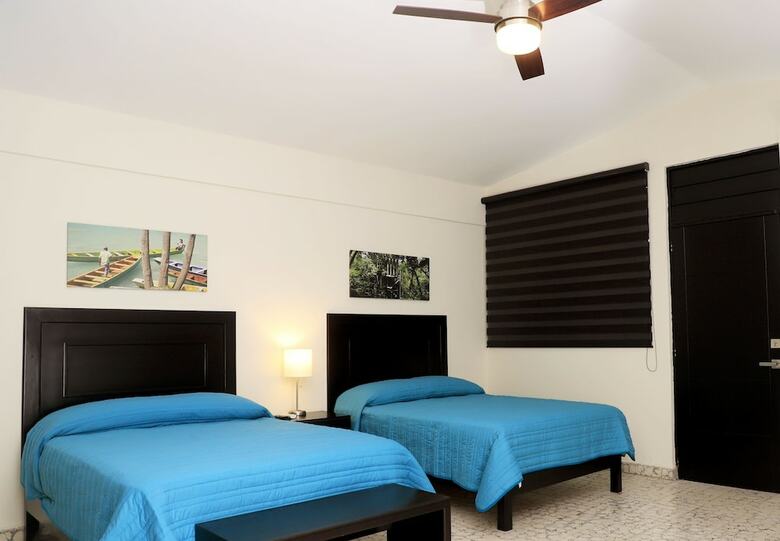Hotel Avenida Express