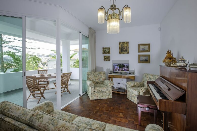 Apartamentos Casa Das Martas