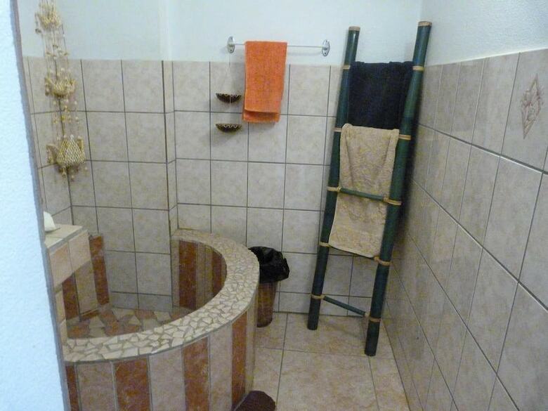Pension Bora Vaite Lodge