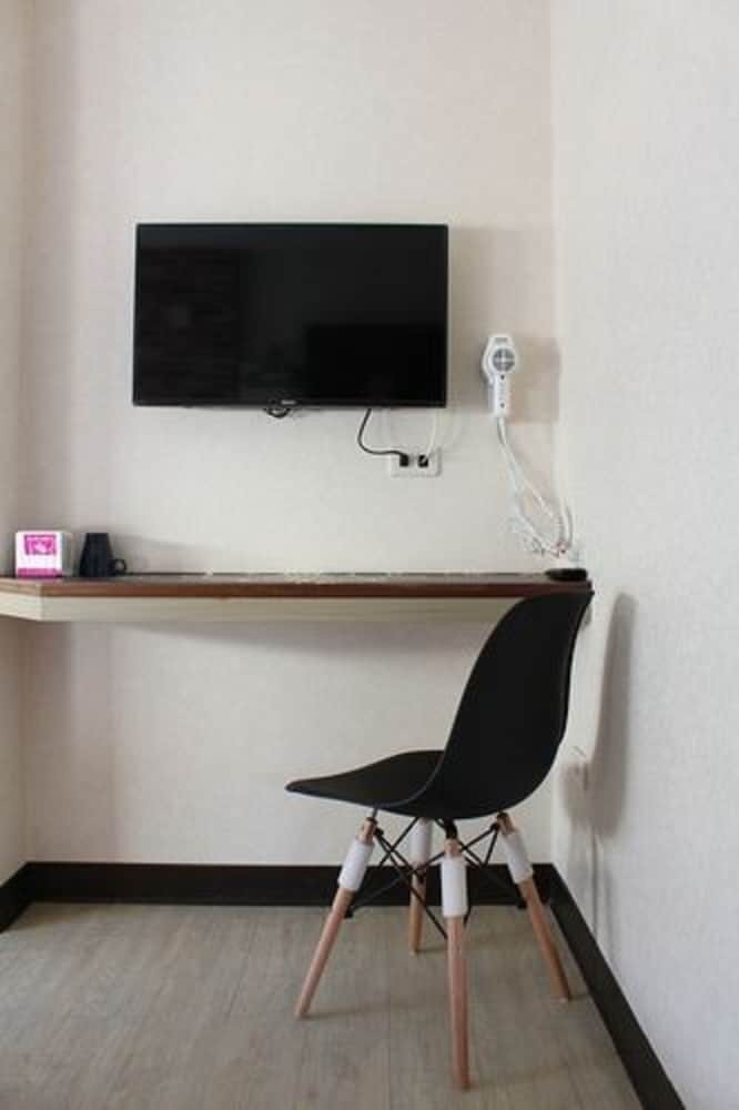 Win Inn Kaohsiung Hotel