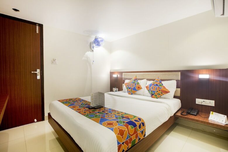 Fabhotel Castle Inn