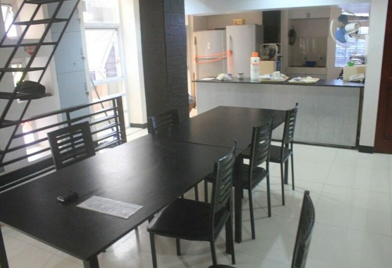Hotel D' Morvie Suites Lapasan