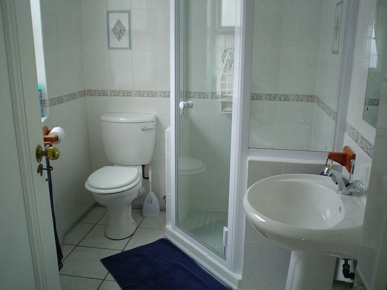 2 Cottons Cottage