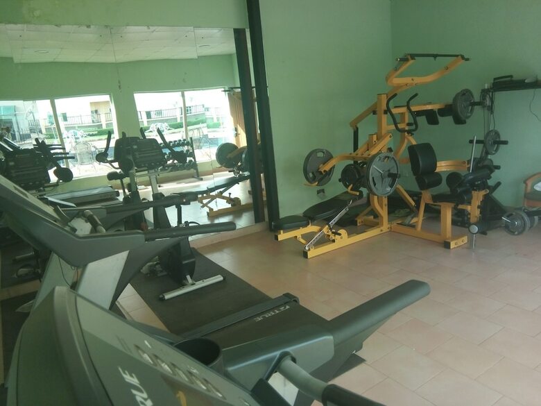 Neocourts Hotel