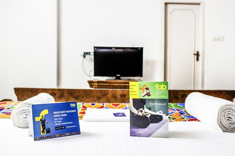 Fabhotel Hillstone Banjara Hills