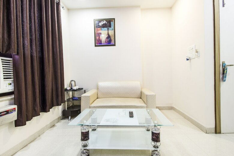 Fabhotel The A Park Lashkar